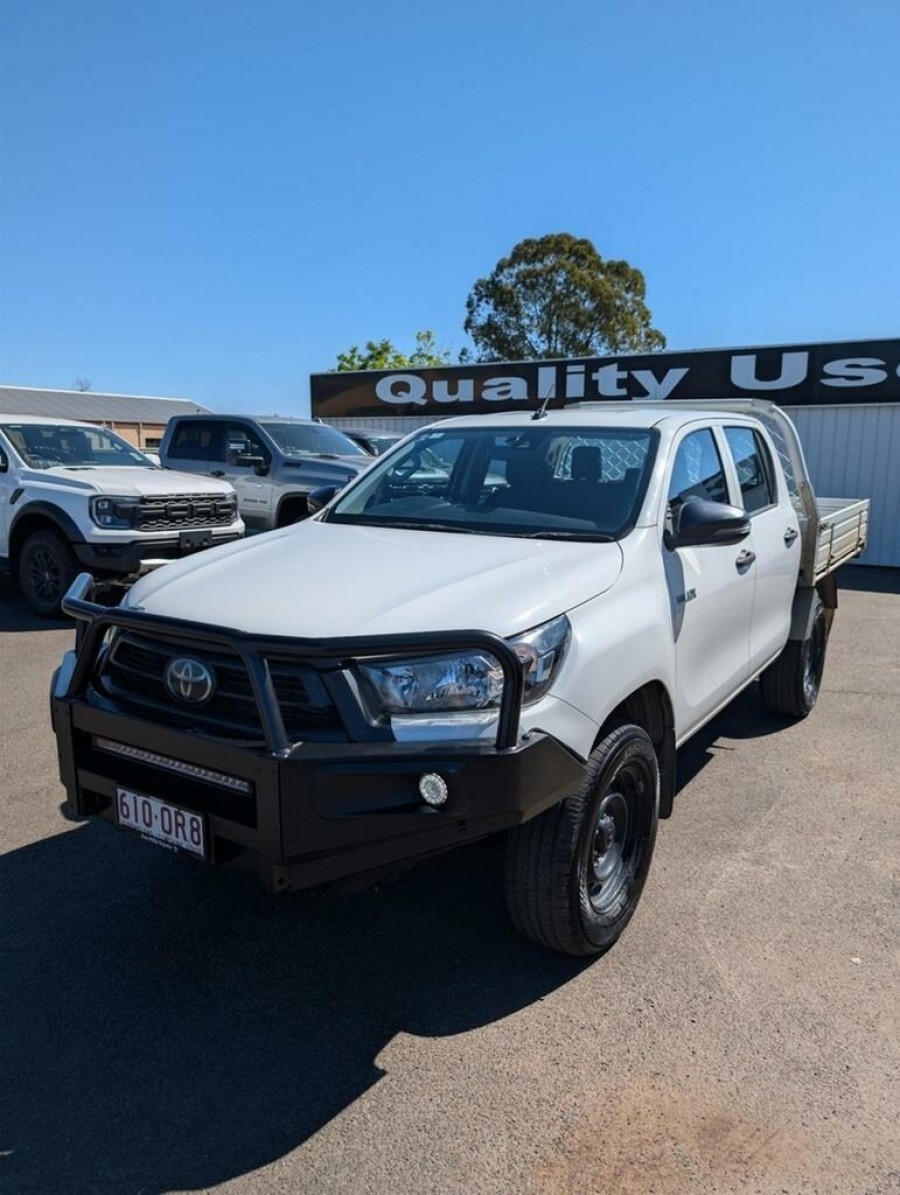 2021 Toyota HiLux GUN125R WorkMate Double Cab Chassis Image 3