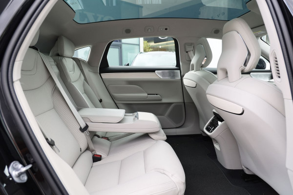 2026 Volvo ES90  Ultra Single Motor Sedan Image 24