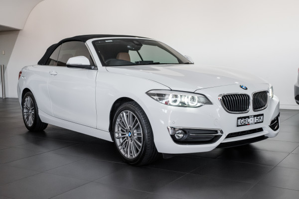 2019 MY18 BMW 2 Series 220i M Sport Convertible image 2