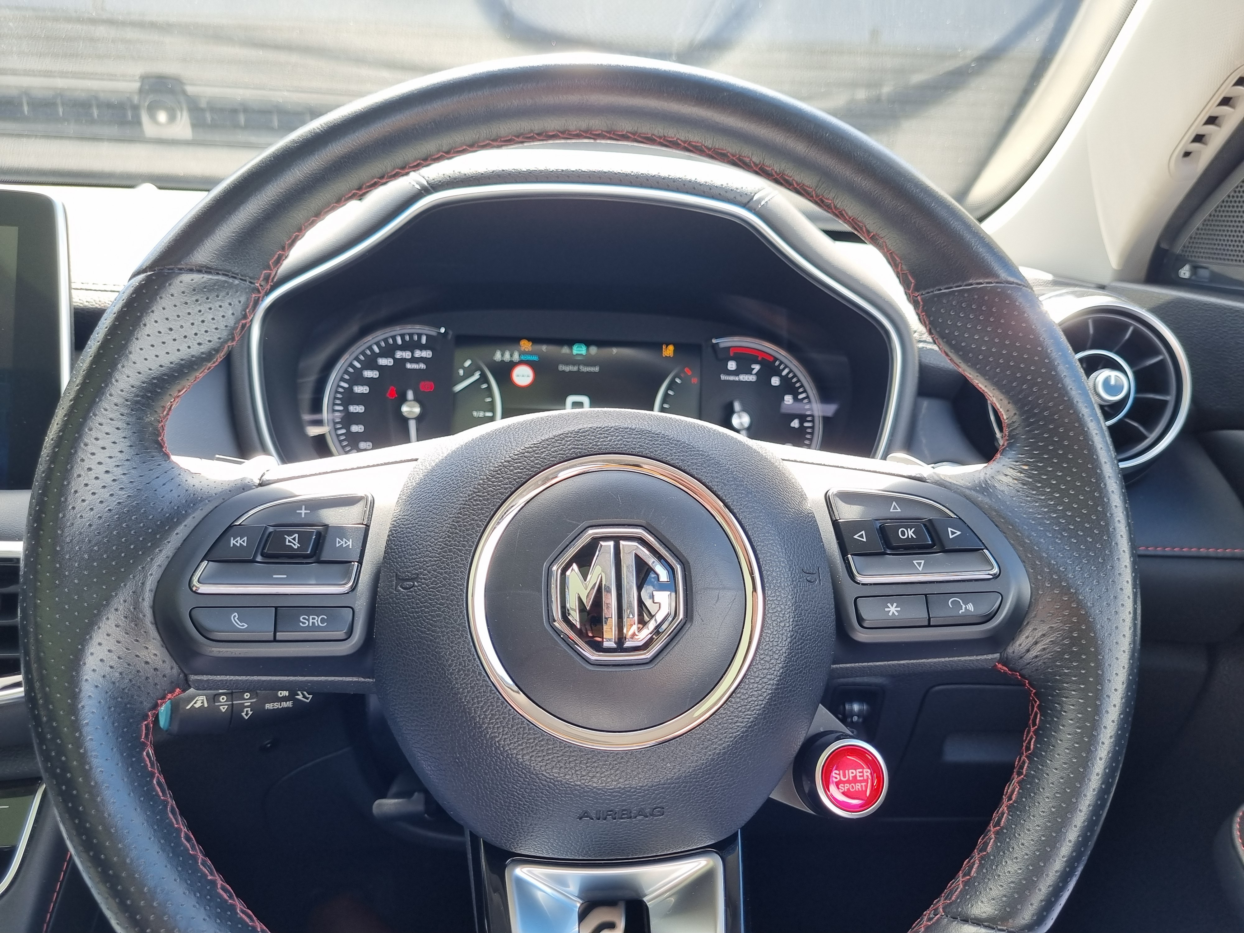 2022 MG HS SAS23 Essence SUV Image 12