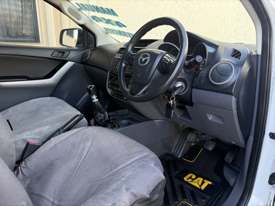 2016 Mazda BT-50 UR XT Single Cab Chassis Image 9