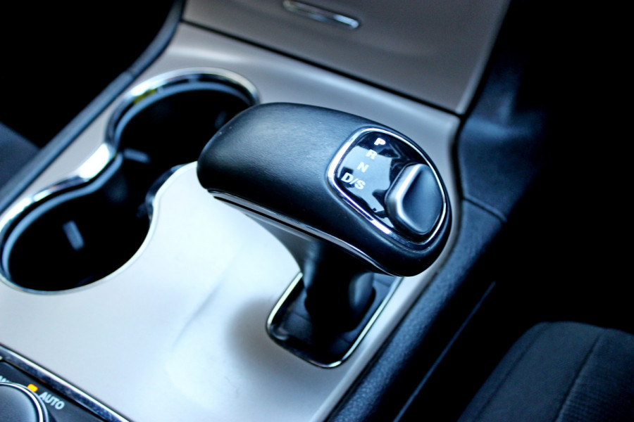 2015 Jeep Grand Cherokee WK Laredo Suv Image 18