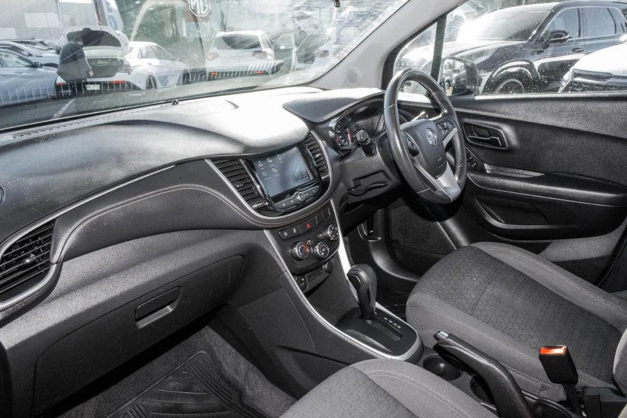 2018 MY19 Holden Trax TJ LS SUV Image 8