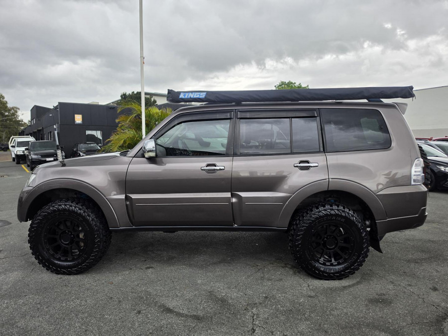 2015 MY16 Mitsubishi Pajero NX GLS SUV Image 10