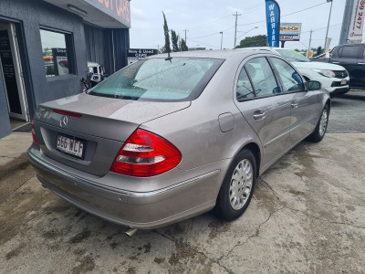 2003 Mercedes-Benz E-class W211 E320 Avantgarde Sedan Image 4