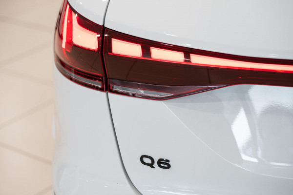 2026 Audi Q6 e-tron SUV image 23