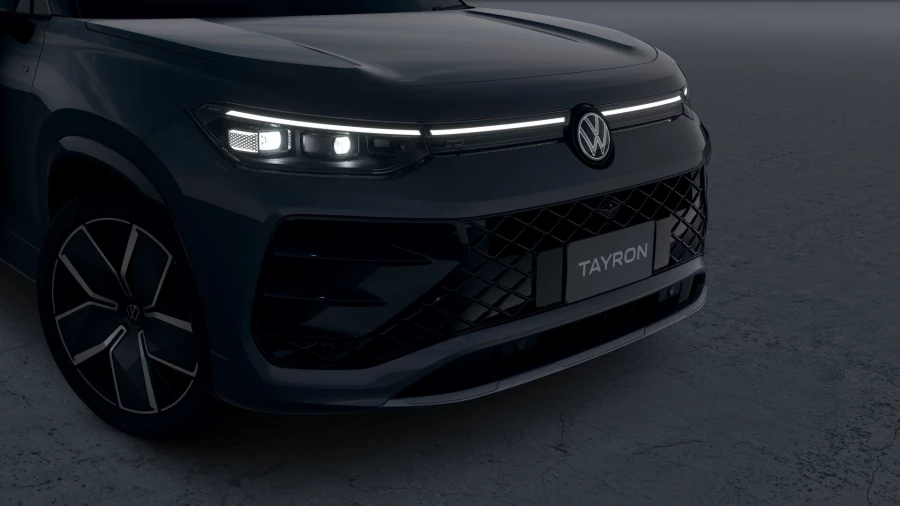 2026 Volkswagen Tayron R4 200TSI eHybrid R-Line SUV Image 4