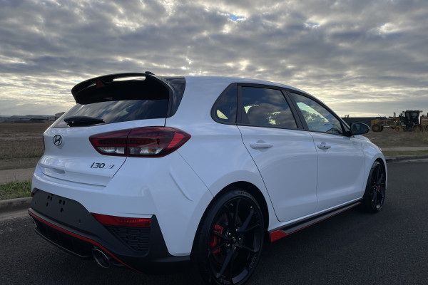 2026 MY25 Hyundai i30 PDe.V6 N Premium Hatch Image 8