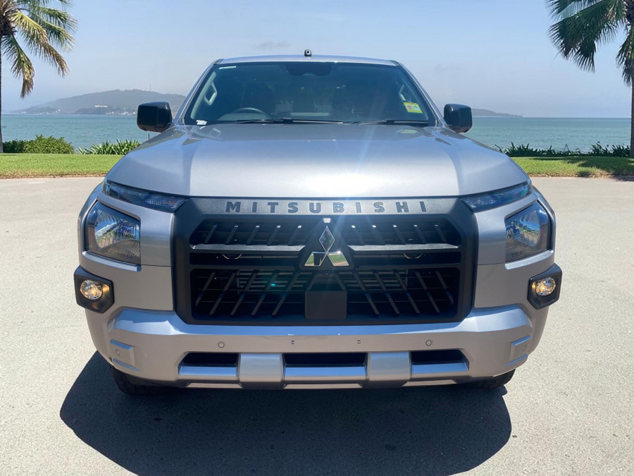 2026 Mitsubishi Triton MV GLX+ Ute Image 2