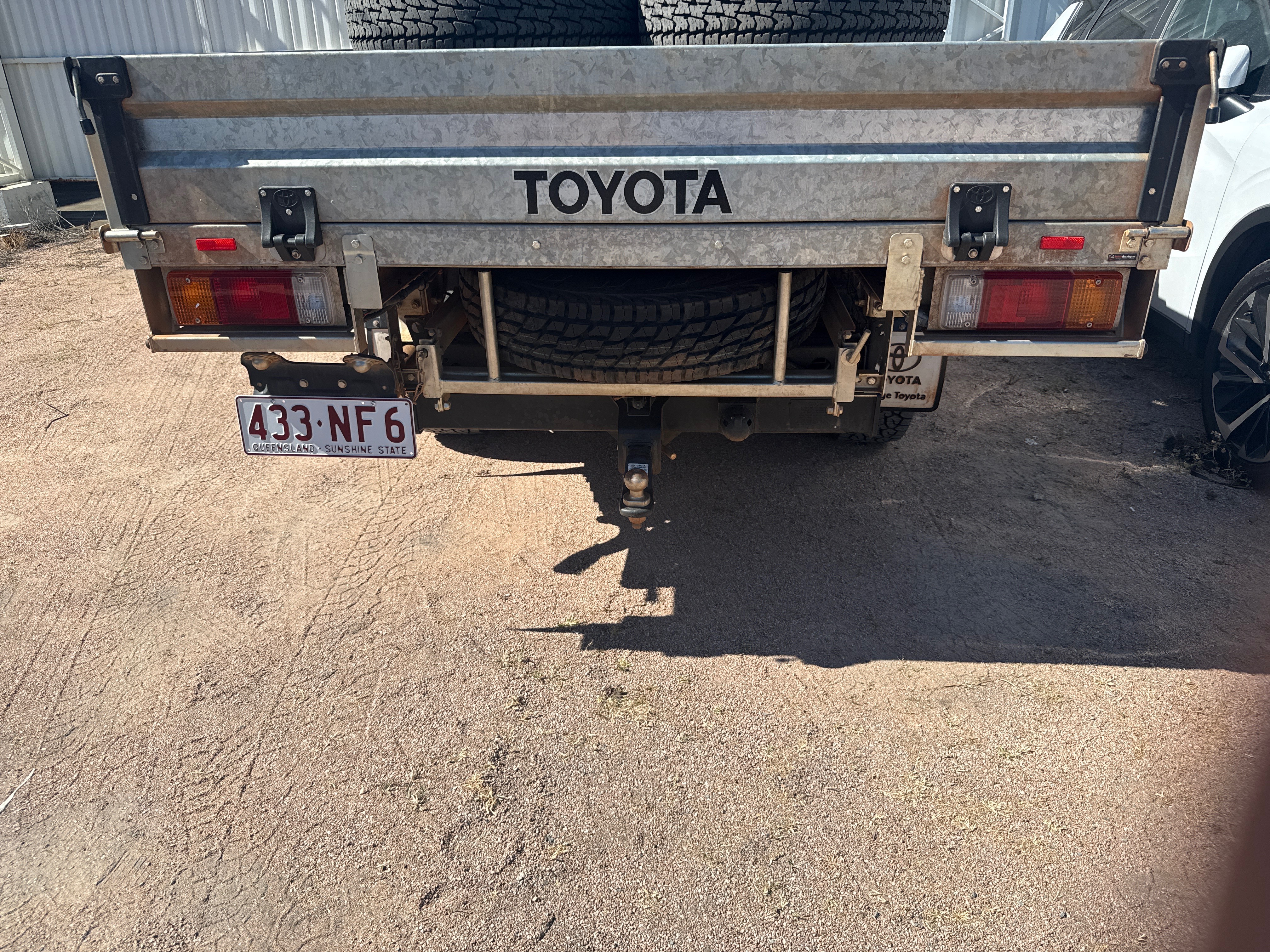 2023 Toyota LandCruiser VDJ79R WorkMate Cab Chassis Image 2