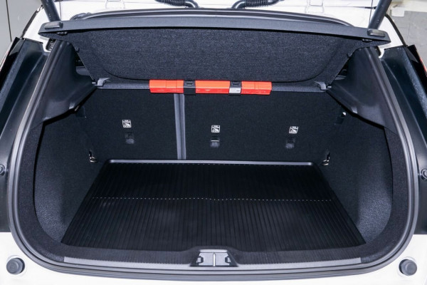 2026 Volvo EX30 Cross Country  Ultra Twin Motor Performance SUV Image 19