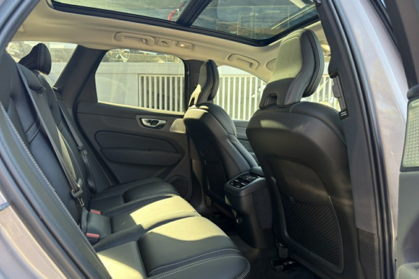 2025 MY26 Volvo XC60 UZ Ultra B5 Dark SUV Image 10