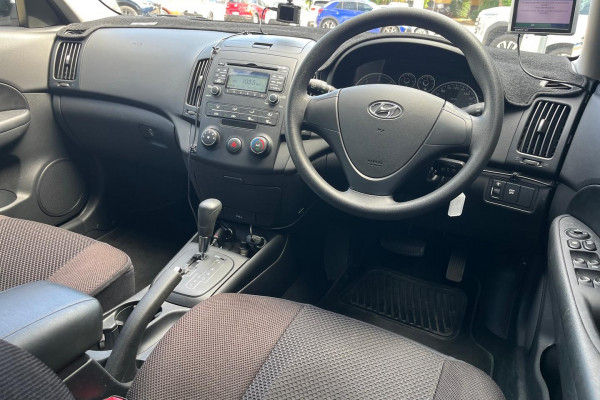 2008 Hyundai i30 FD Hatch Image 9