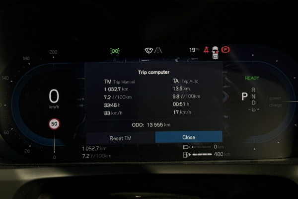 2025 Volvo XC90 L Series Ultra T8 Plug-In Hybrid SUV Image 16