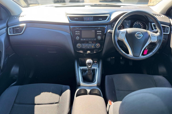 2016 Nissan QASHQAI J11 ST SUV Image 10