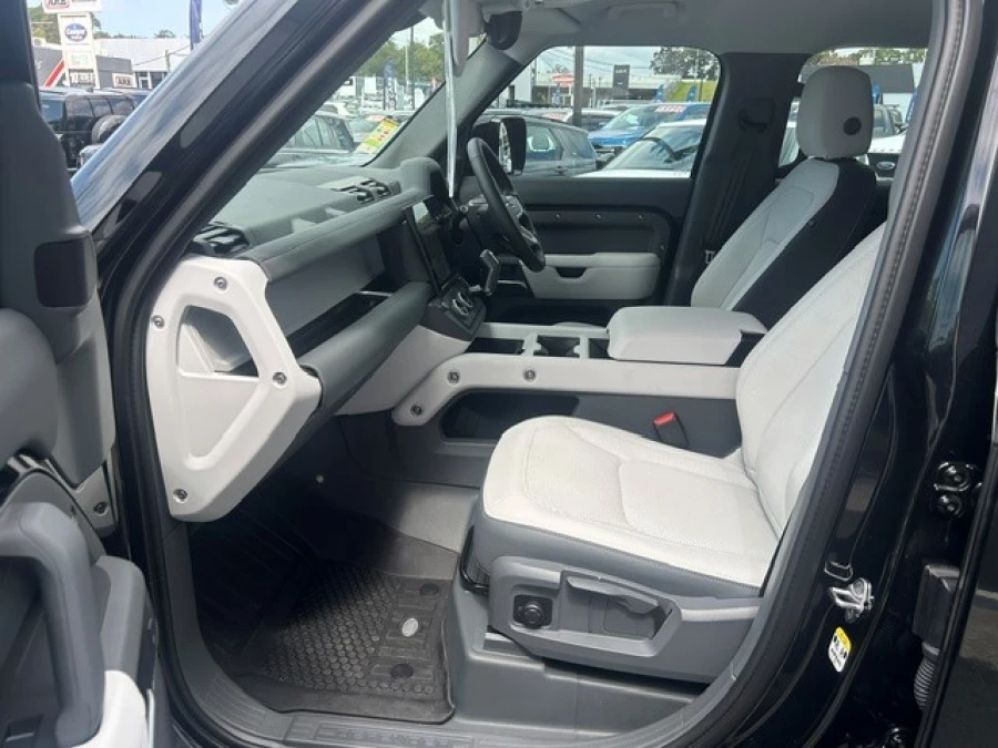 2025 MY26 Land Rover Defender L663 110 D250 S SUV Image 13