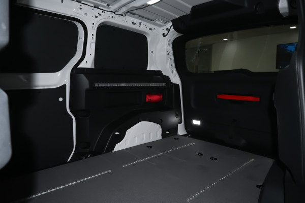 2024 MY25 Volkswagen ID. Buzz Cargo EBN BEV550 Van Image 8