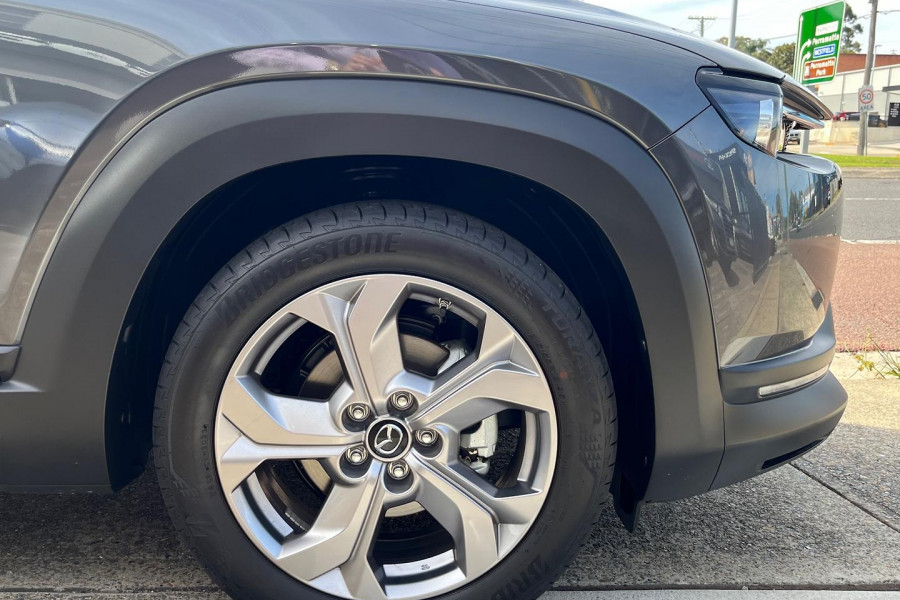 2023 Mazda MX-30 DR Series G20e Evolve SUV Image 26