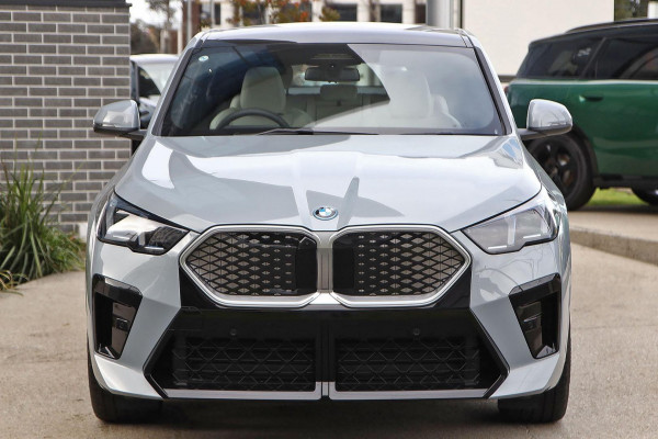 2026 BMW iX2 U10 xDrive30 M Sport SUV image 4