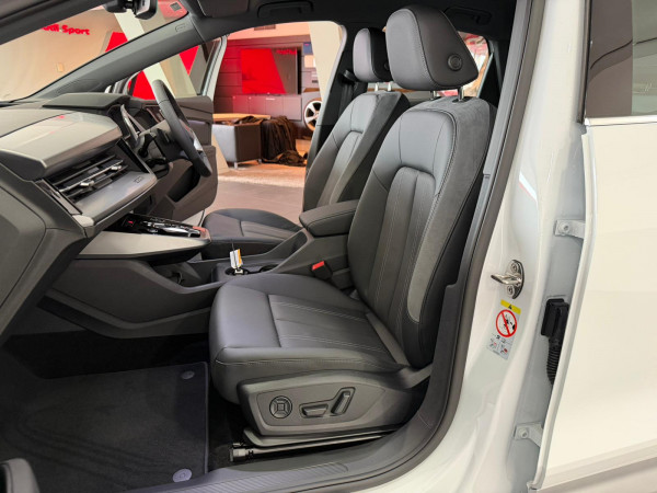 2025 Audi Q4 e-tron F4 45 SUV image 14