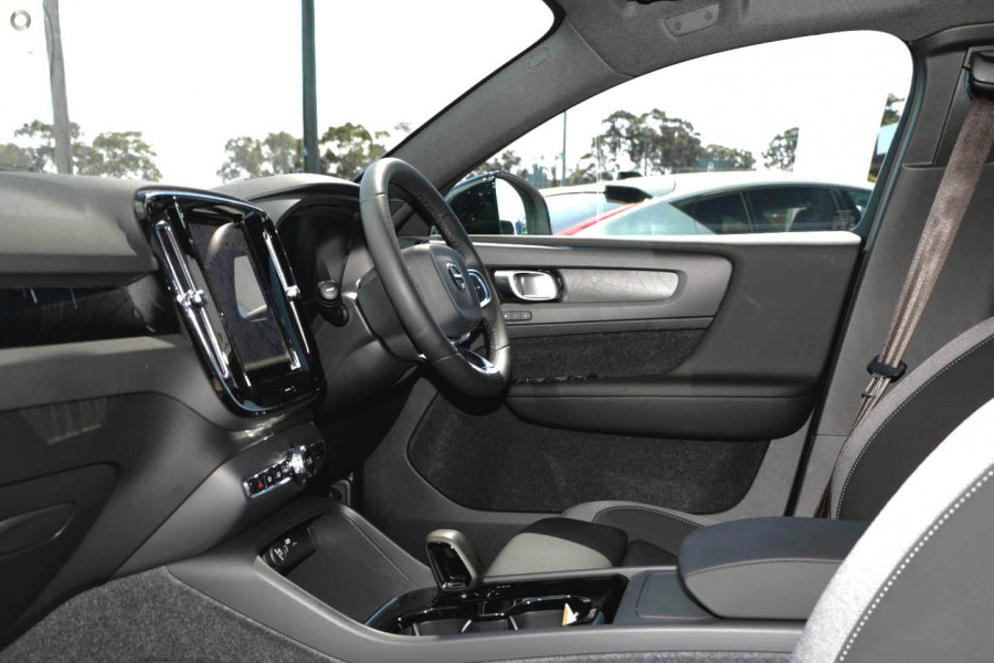 2023 MY24 Volvo C40 XK Recharge Twin SUV Image 8