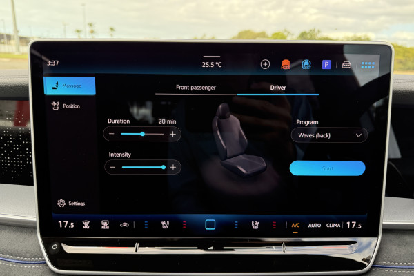 2026 Volkswagen Tayron R4 195TSI R-Line SUV Image 28