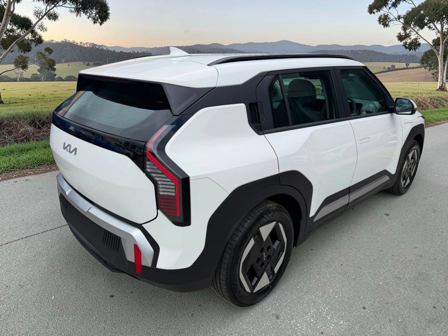 2026 MY27 Kia EV3 SV Air Standard Range SUV Image 3