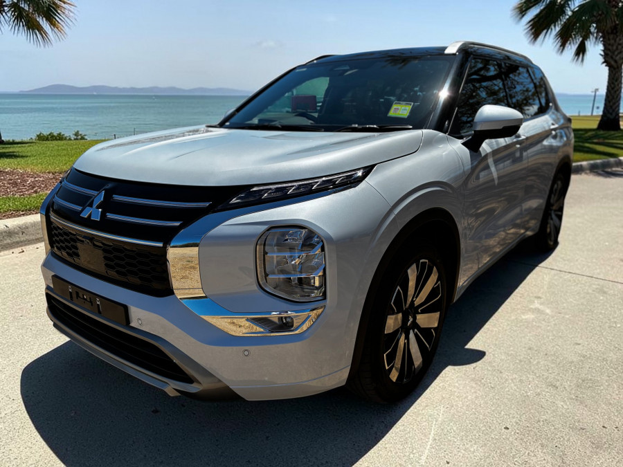 2025 Mitsubishi Outlander ZM Exceed Tourer SUV Image 3