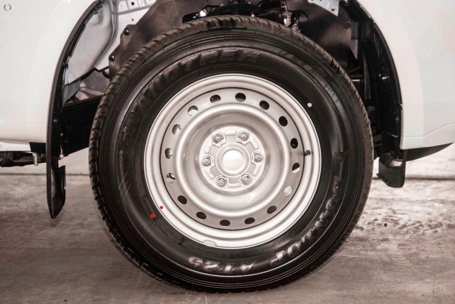 2026 MY25.5 Isuzu D-MAX RG SX High Ride Cab Chassis Image 5