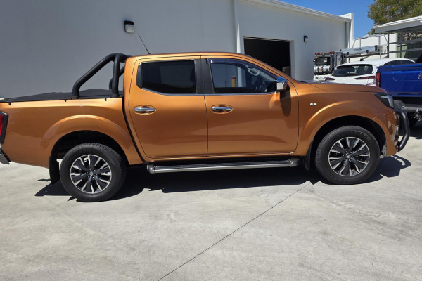 2017 Nissan Navara D23 ST Dual Cab Pickup Image 2