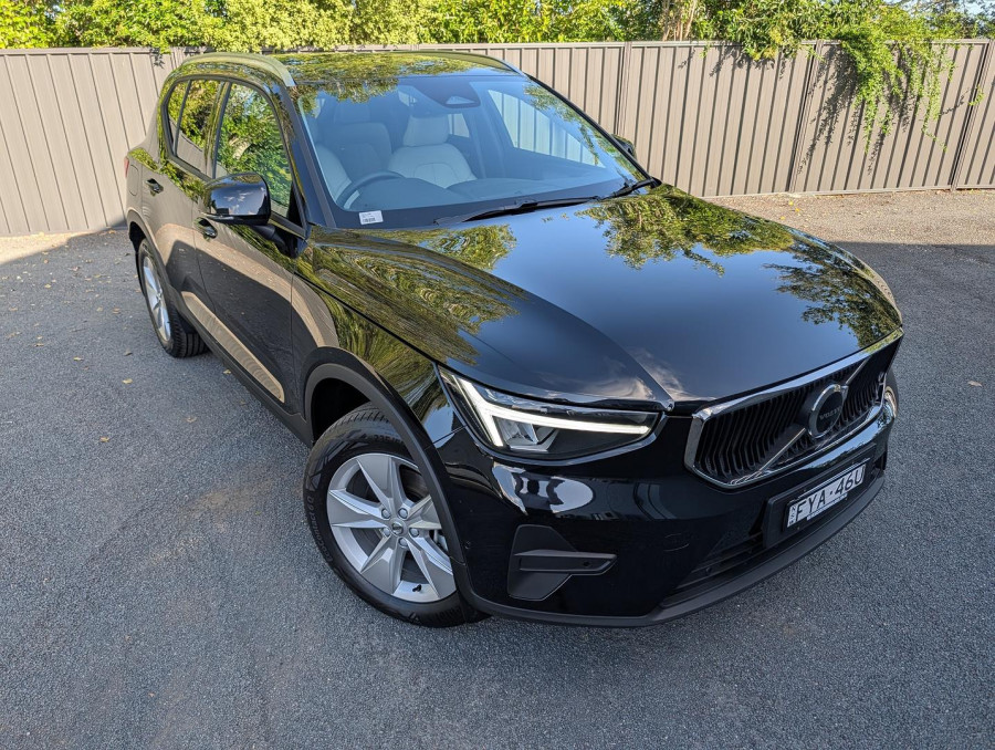 2025 MY26 Volvo XC40 XZ Plus B4 SUV Image 2