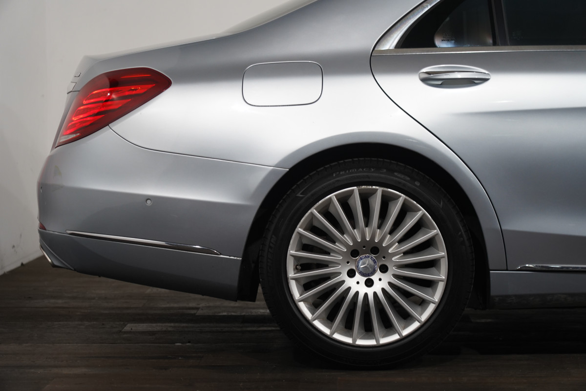 2013 Mercedes-Benz S400 Sedan Image 6