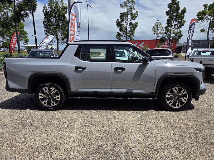 2025 LDV Terron 9 EKK1C Evolve Ute Image 2