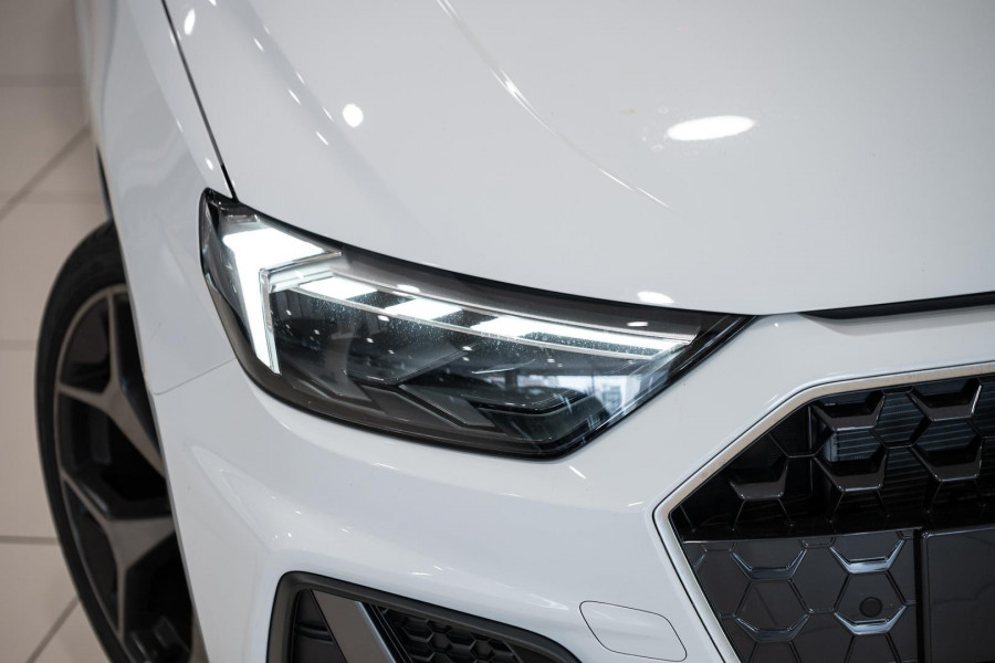 2025 Audi A1 GB 40 TFSI S line Hatch