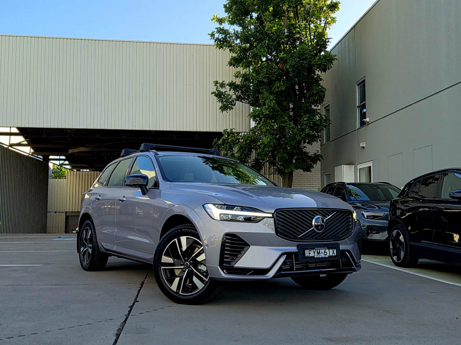 2026 Volvo XC60 UZ Plus T8 Plug-in Hybrid Dark SUV Image 1
