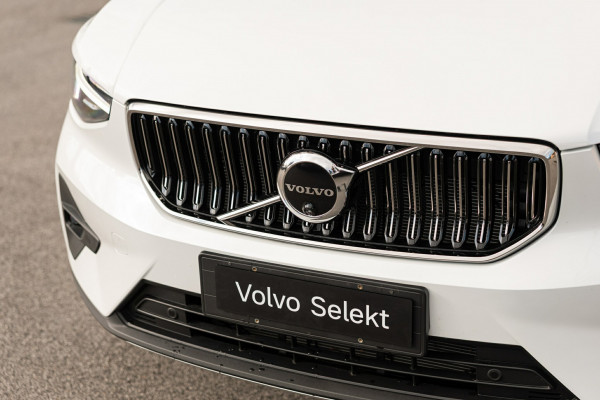 2025 MY26 Volvo XC40 XZ Ultra B4 Bright SUV Image 10