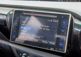 2015 Toyota Hilux GUN126R SR5 (4x4) Dual cab utility