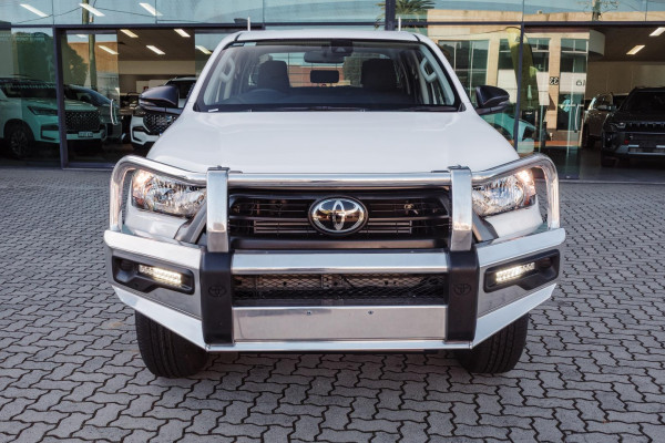 2023 Toyota HiLux GUN126R SR Cab Chassis Image 2