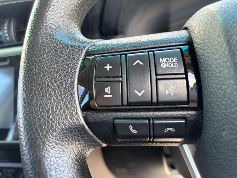 2017 Toyota Fortuner GUN156R GX SUV Image 18