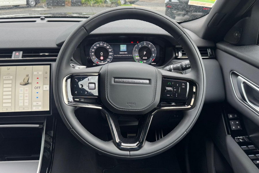 2024 MY25.5 Land Rover Range Rover Velar L560 PHEV P400e Dynamic SE SUV