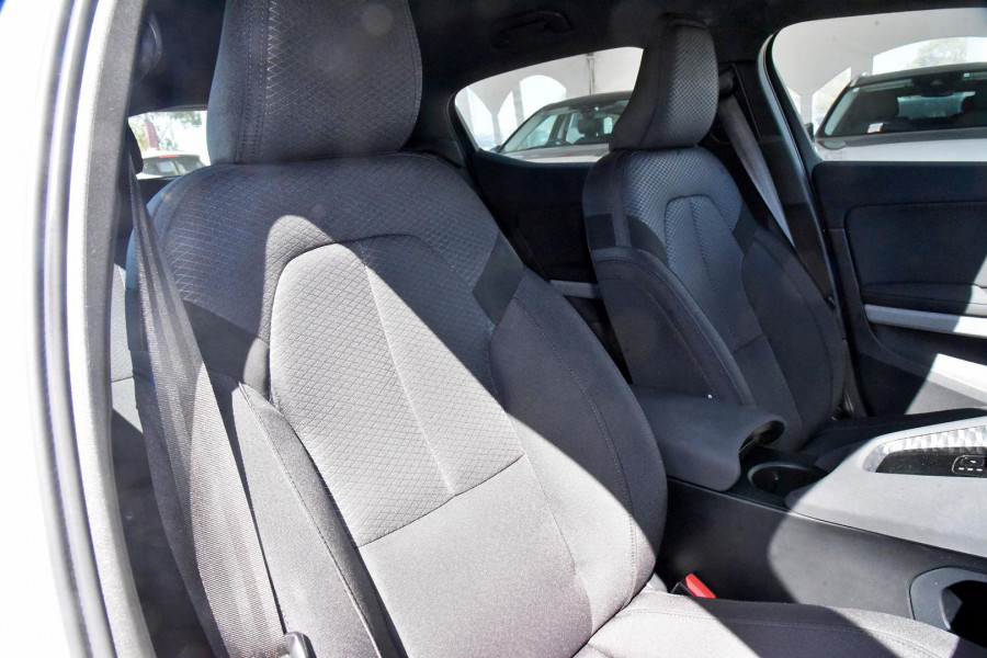 2021 MY22 Polestar 2 534 Long range Dual motor Hatch Image 19