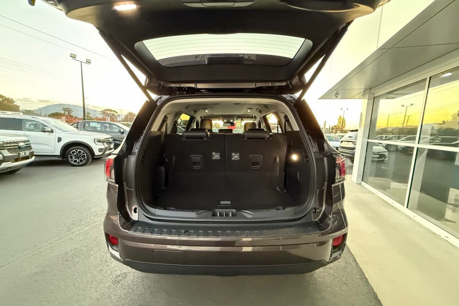 2024 Ford Everest Sport Wagon Image 7