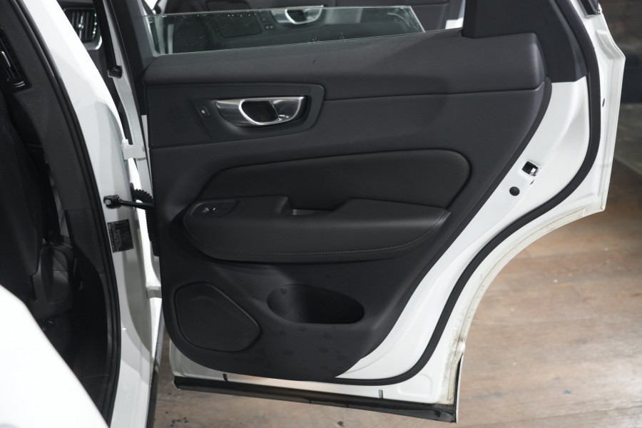 2023 Volvo XC60 UZ Ultimate B6 Dark SUV