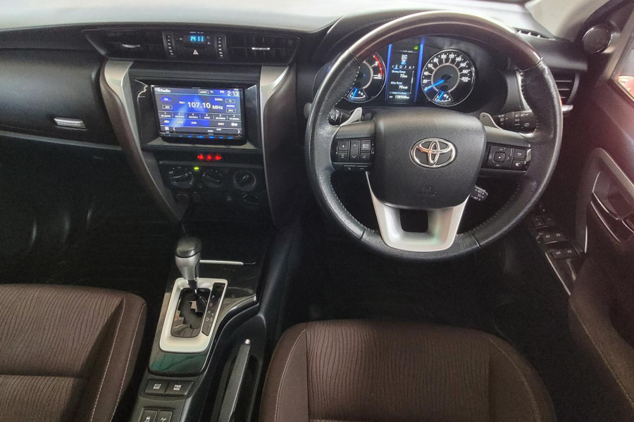 2018 Toyota Fortuner GUN156R GXL SUV Image 16