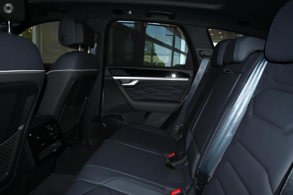 2025 Volkswagen Touareg RC 210TDI R-Line SUV Image 17
