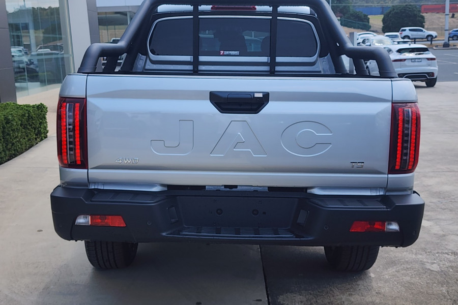 2025 MY24 JAC T9  Haven Ute Image 6