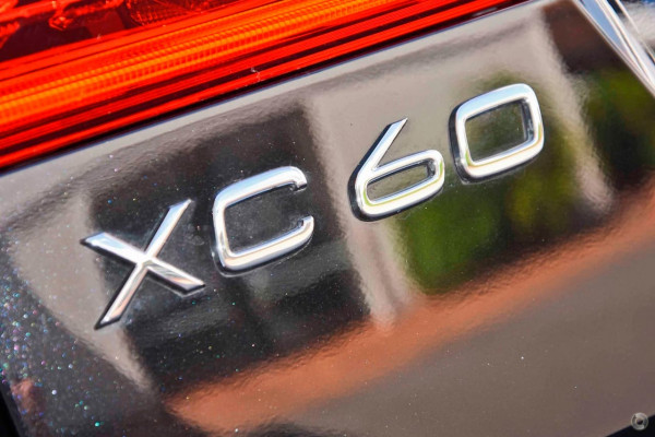 2019 MY20 Volvo XC60 UZ D4 Momentum Suv Image 5