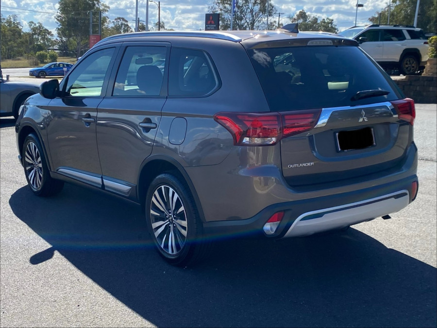 2019 Mitsubishi Outlander ZL ES SUV Image 5