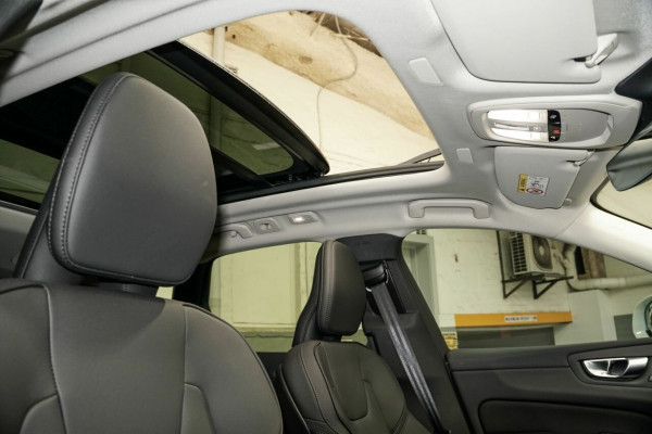 2025 MY26 Volvo XC60 UZ Plus B5 Bright SUV Image 13