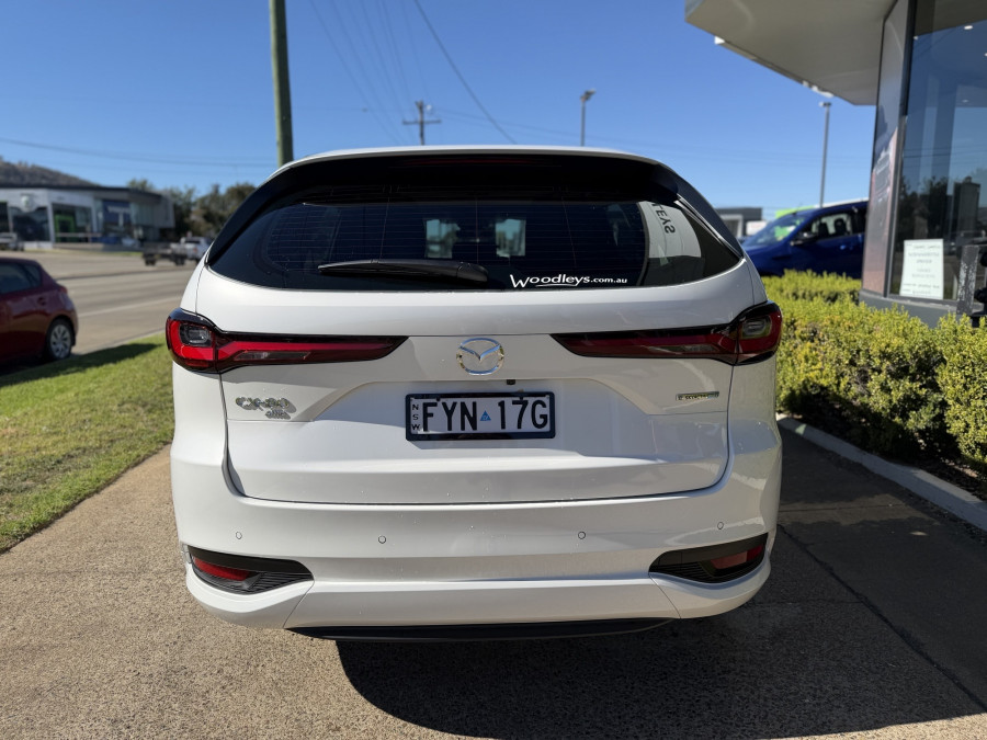 2025 Mazda CX-80 KL P50e GT SUV Image 4